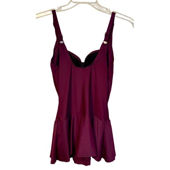 Sea & Sand Women’s Ruched Skirted Bottom 1 Piece Swimsuit Sz. 10 - Picture 2 of 9